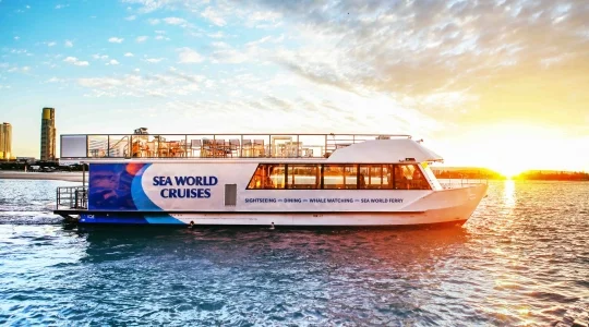 シーワールドクルーズ 贅沢ビュッフェディナークルーズ